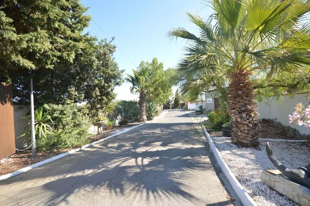 Villa Casas Paqui Y Pablo Con Piscina Compartida En Conil Conil De La Frontera Spagna