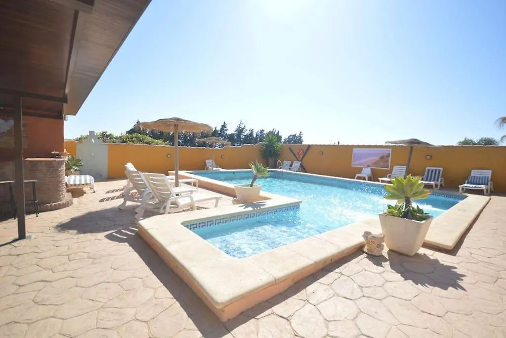 Сasa de vacaciones Villa Casas Paqui Y Pablo Con Piscina Compartida En Conil Conil De La Frontera